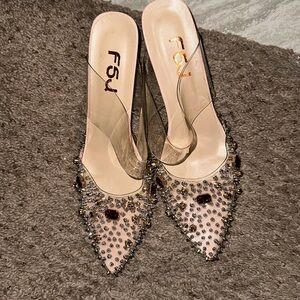 Brand new never worn jeweled mule